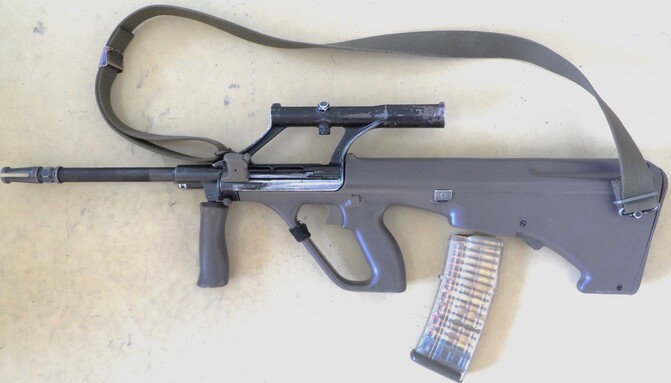 Steyr AUG